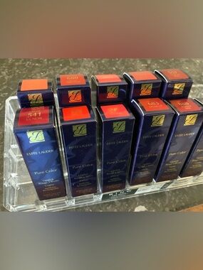 Wholesale Lot 11 Estee Lauder Lipsticks Retail Tubes Original Boxes. $450 Retail